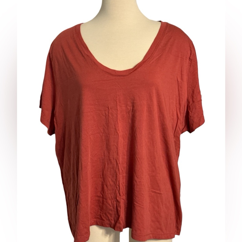 Short sleeve t-shirt